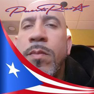 Meet your Posher, Moises